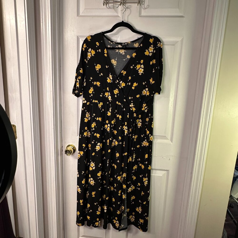 Torrid - Dress - Mock Wrap Dress with Yellow Flowers - Black, Yellow - 2x